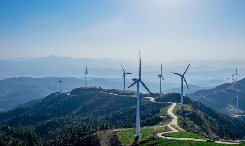 分析一下風(fēng)力發(fā)電機(jī)的發(fā)電原理